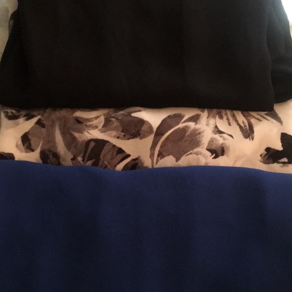 3 basic lightweight tops - Picture 8 of 8
